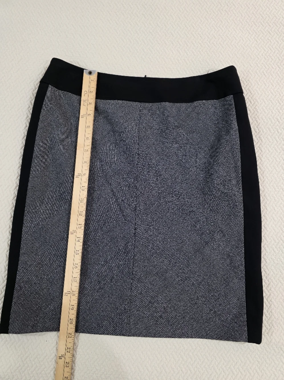 Antonio Melani Colorblock Slimming Pencil Skirt - Gray & Black - Size 8